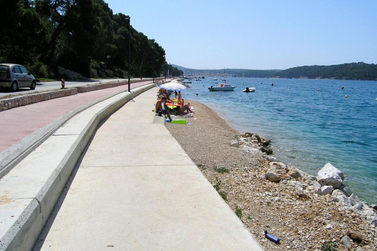 Double Room Mali Losinj 7953B Buitenkant foto