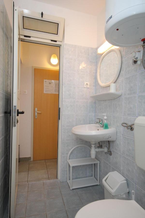 Double Room Mali Losinj 7953B Buitenkant foto